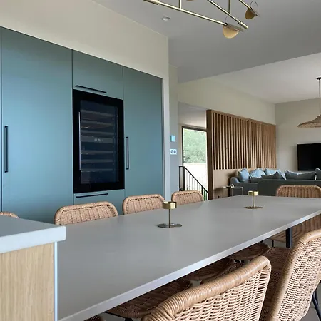 Paisible Entre Avignon Et Nimes Avec Piscine Chauffee Sur Demande